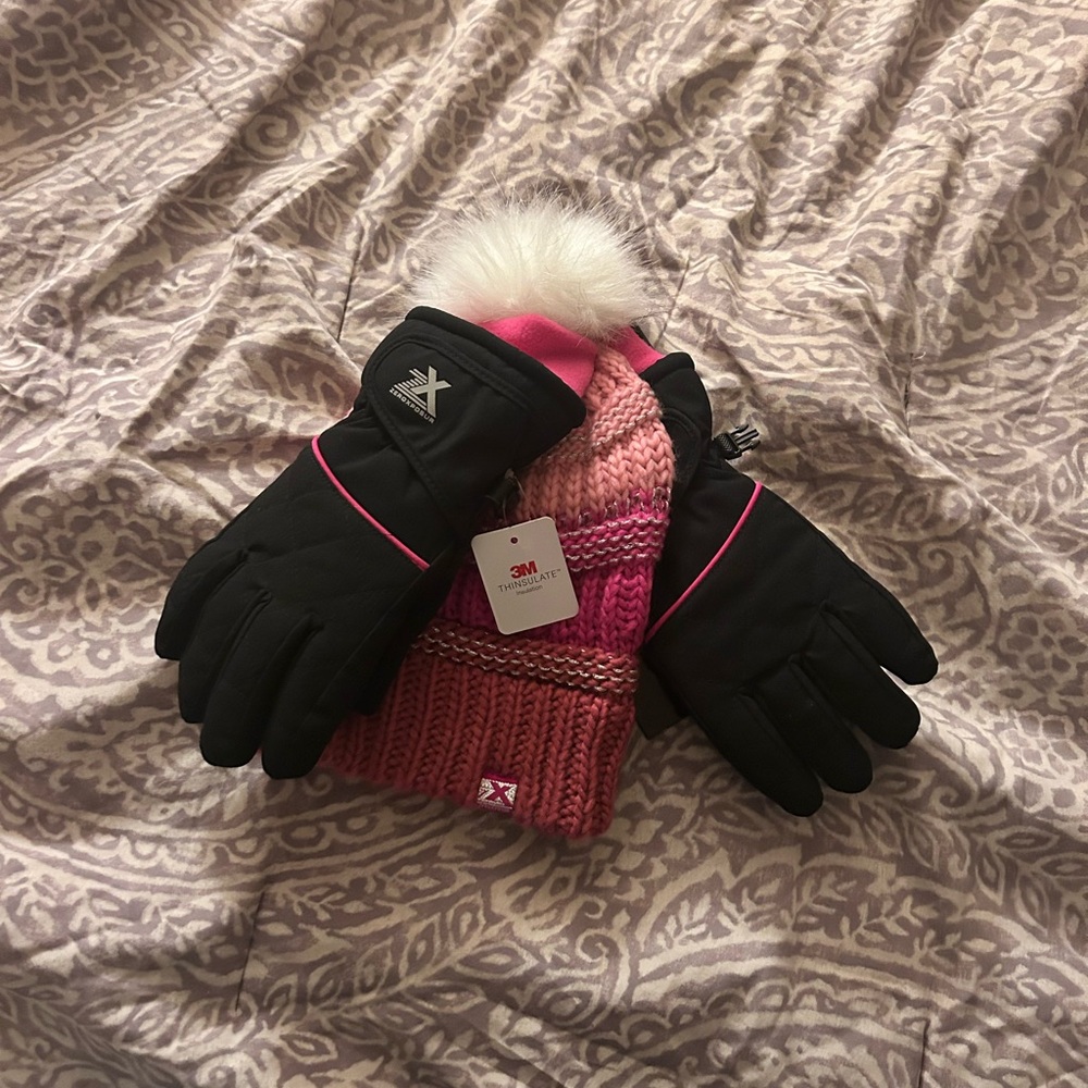 3M Thinsulate Pink and Black Kids Hat and Gloves Set